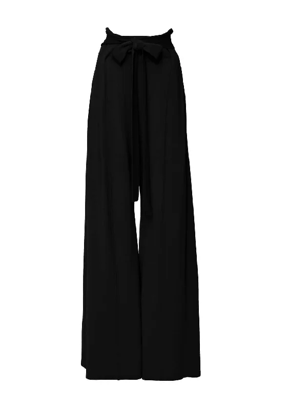 Dylan Box Pleat Pant in Black